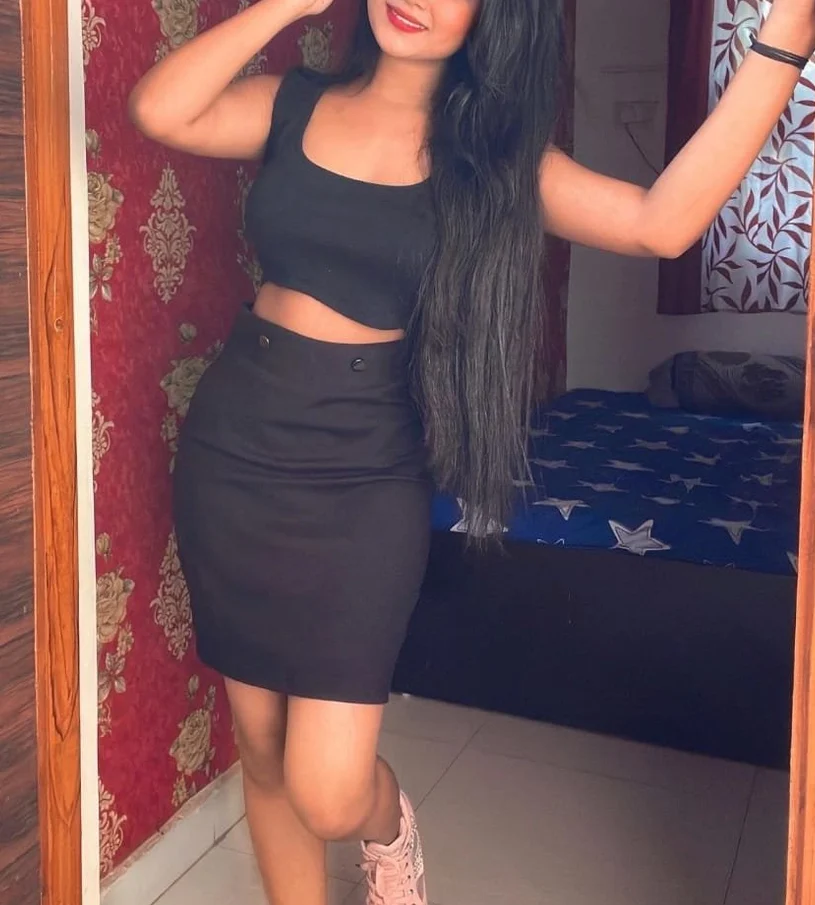 Cute girl Priyanki in Delhi