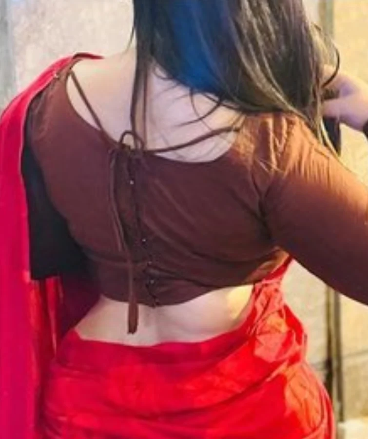 Mature Aunty Escort in Delhi